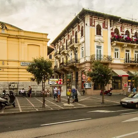 Luxury Centre Of * Abbázia